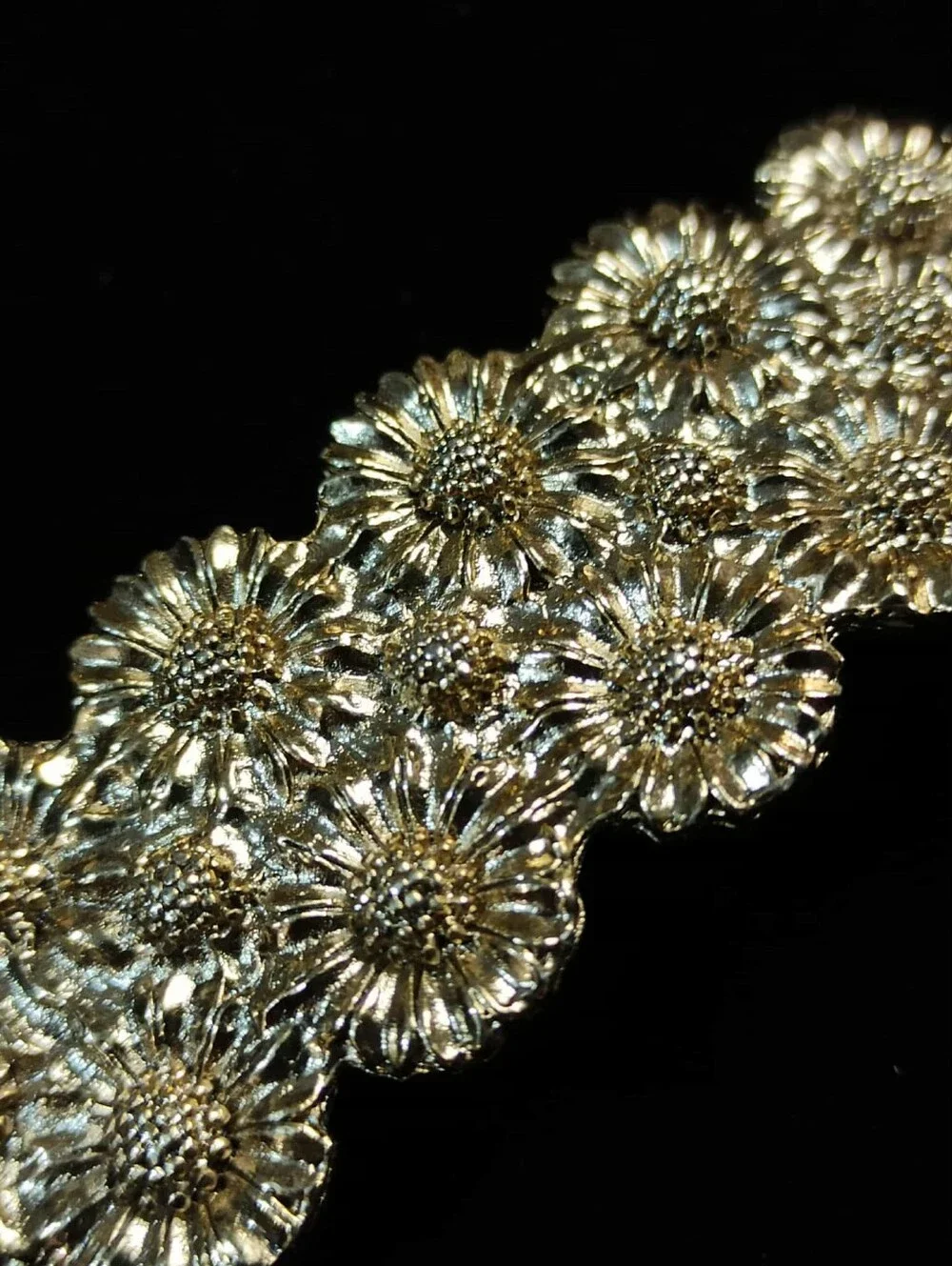 Vintage 80's Pale Gold Floral Metal Barrette Hair Clip
